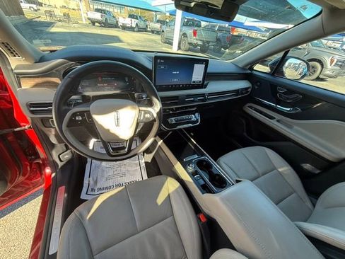 Used 2025 Lincoln Corsair Reserve w/ Equipment Group 202A image 15