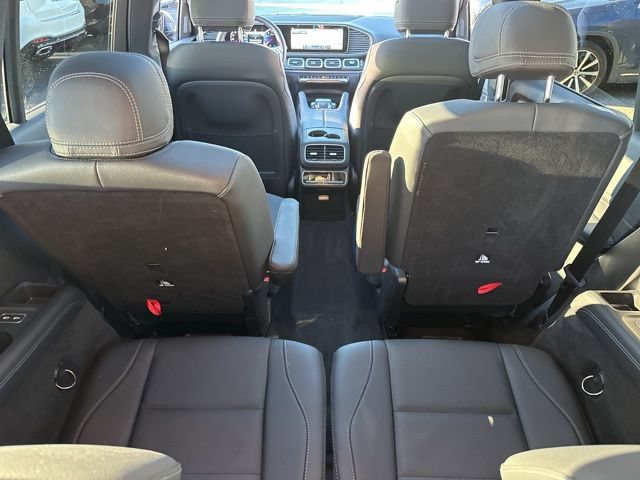 Used 2025 Mercedes-Benz GLS 450 4MATIC image 25