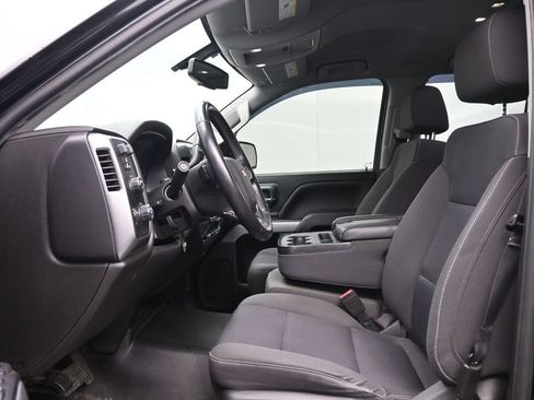 Used 2018 Chevrolet Silverado 1500 LT w/ Midnight Edition image 22