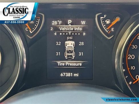 Used 2021 Jeep Wrangler Sport image 16