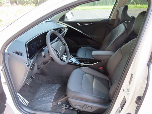 New 2024 Kia Niro Wave image 22