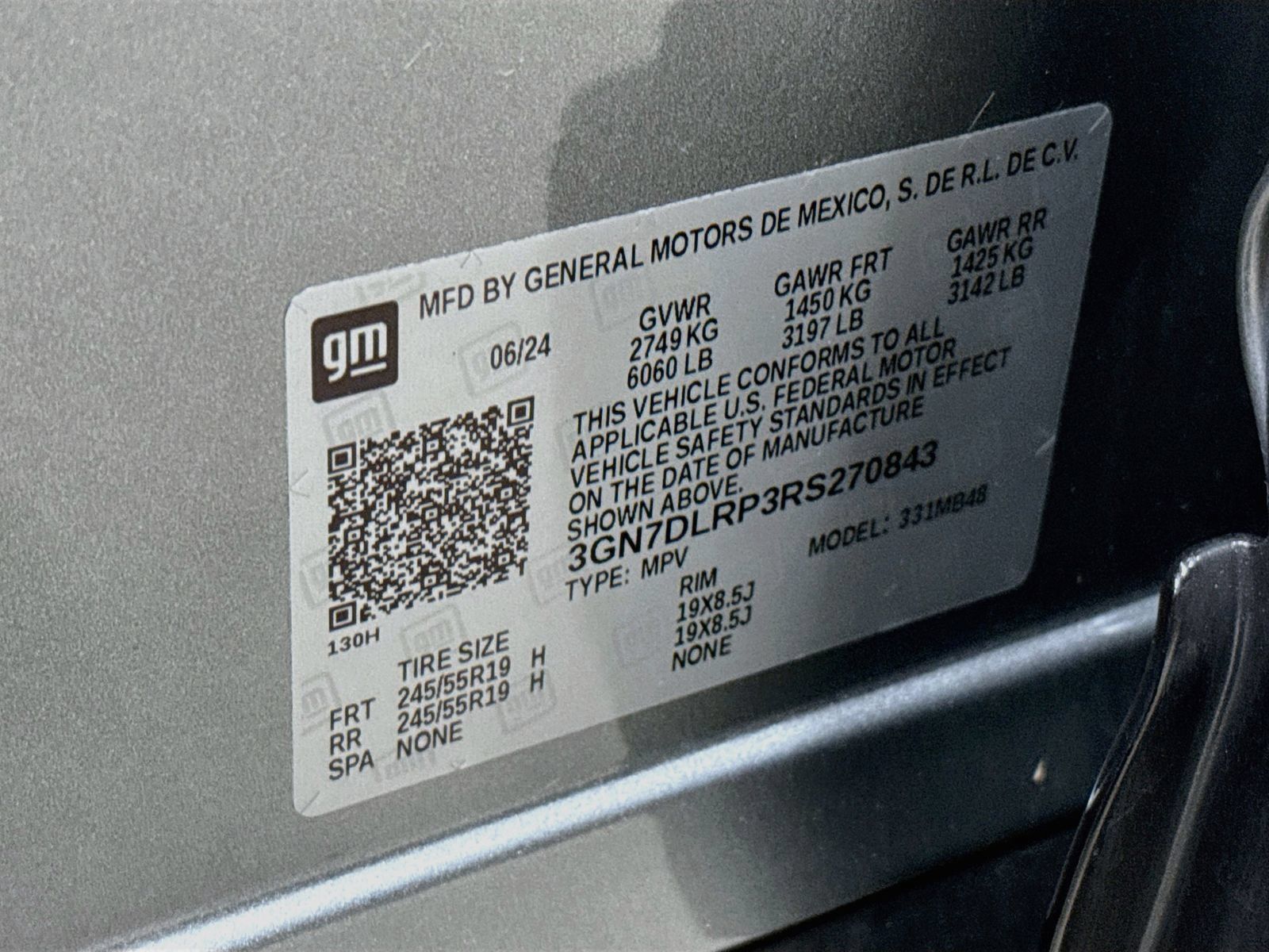 Used 2024 Chevrolet Equinox EV LT FWD image 34