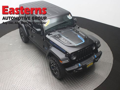Used 2023 Jeep Wrangler Unlimited Rubicon 4xe w/ Steel Bumper Group AWD/4WD image 3