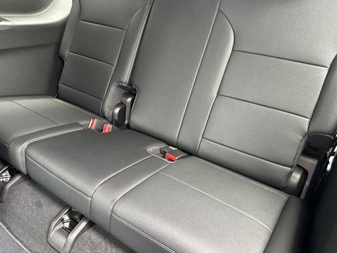 New 2025 Chevrolet Traverse LT w/ Enhanced Driving Package image 16