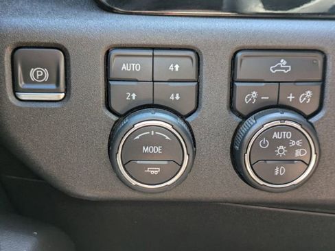 Used 2023 Chevrolet Silverado 1500 RST image 23