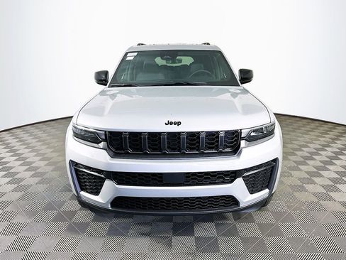 New 2026 Jeep Grand Cherokee L 4WD image 4