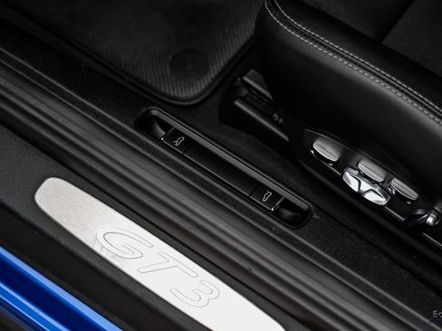 Used 2018 Porsche 911 GT3 RWD image 48