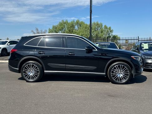 Certified 2023 Mercedes-Benz GLC 300 image 2