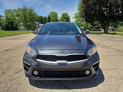 Used 2019 Kia Forte LXS FWD image 4