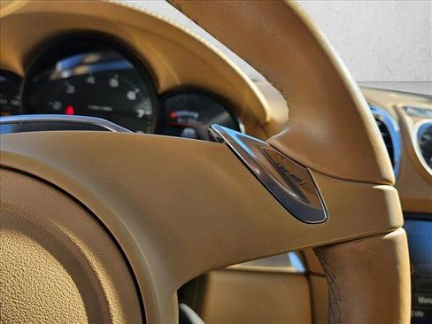 Used 2013 Porsche Boxster image 17