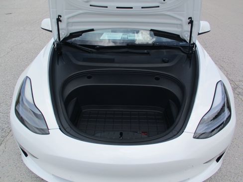 Used 2022 Tesla Model 3 Performance AWD/4WD image 10