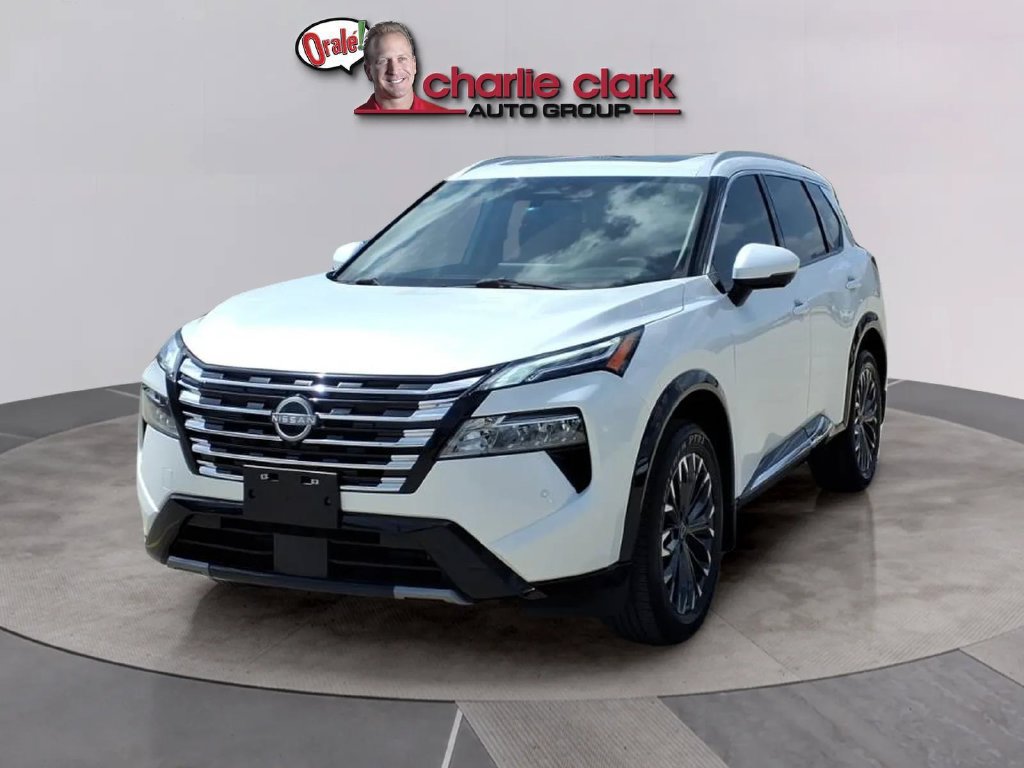 Certified 2025 Nissan Rogue Platinum FWD image 1