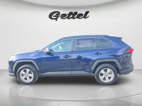 Used 2022 Toyota RAV4 XLE w/ Convenience Package AWD/4WD image 8