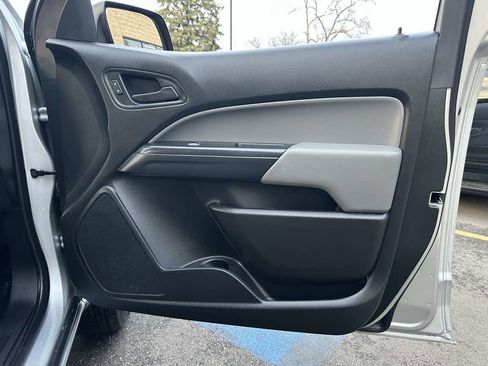 Used 2020 Chevrolet Colorado W/T image 25