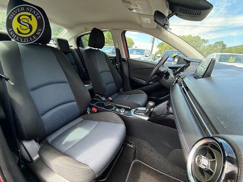 Used 2016 Scion iA FWD image 16
