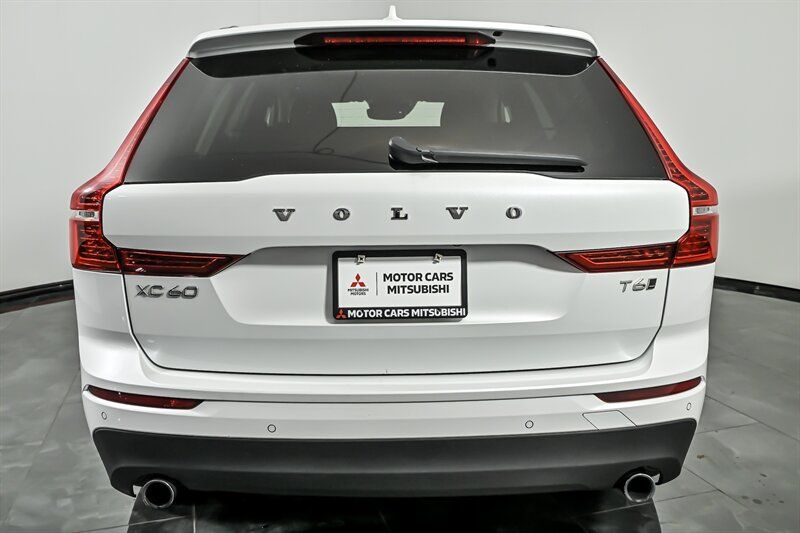 Used 2019 Volvo XC60 T6 Momentum w/ Multimedia Package AWD/4WD image 8