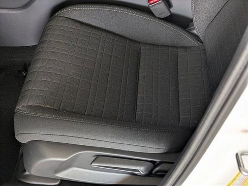 New 2026 Honda HR-V LX image 4