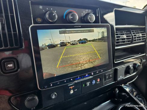 Used 2024 Chevrolet Express 2500 image 2