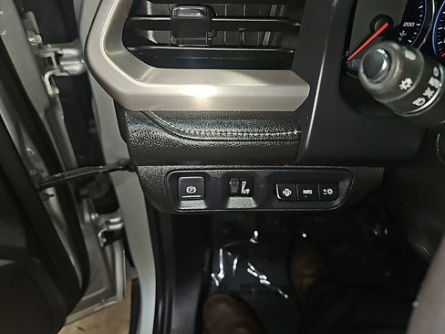 Used 2020 GMC Acadia Denali w/ Denali Ultimate Package image 16