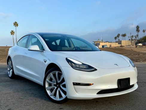 Used 2019 Tesla Model 3 Standard Range Plus RWD image 6