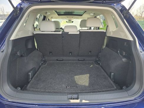 Used 2022 Volkswagen Tiguan SE w/ Panoramic Sunroof Package AWD/4WD image 26
