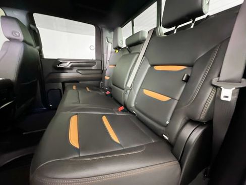 Used 2025 GMC Sierra 3500 AT4 w/ AT4 Premium Plus Package image 28