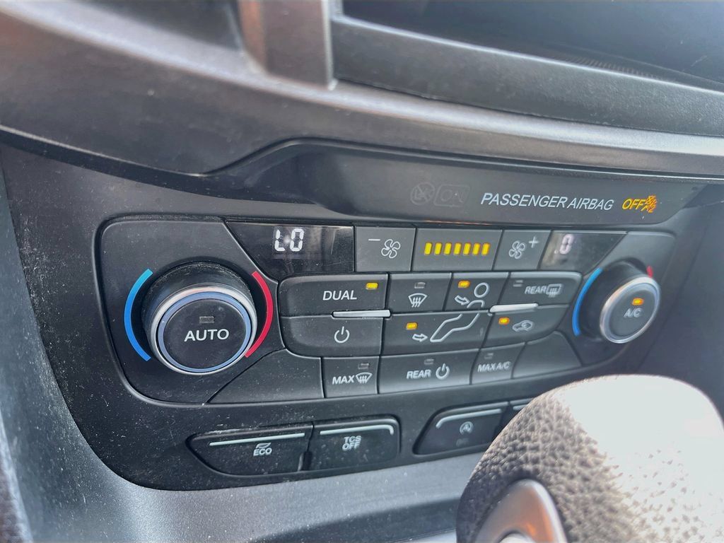 Used 2022 Ford Transit Connect XL FWD image 15