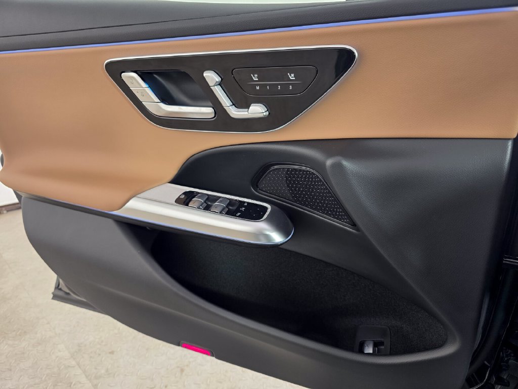 New 2027 Mercedes-Benz E 450 4MATIC Sedan image 14