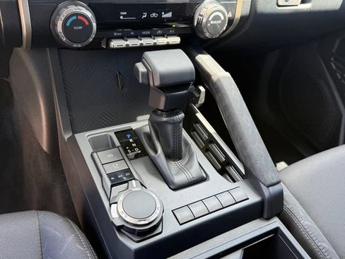 Used 2026 Toyota Tacoma SR AWD/4WD image 20