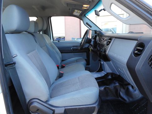 Used 2016 Ford F250 XL w/ Power Equipment Group AWD/4WD image 23