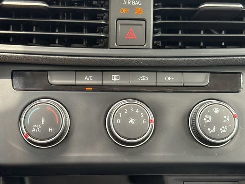 Used 2024 Volkswagen Jetta S FWD image 6