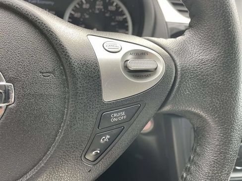 Used 2018 Nissan Sentra SV FWD image 25