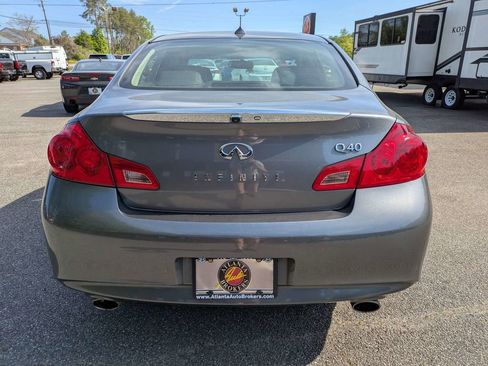 Used 2015 INFINITI Q40 w/ Navigation Package RWD image 5