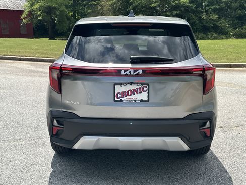 Used 2026 Kia Seltos LX FWD image 6