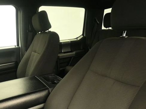 Used 2017 Ford F150 XLT w/ Equipment Group 302A Luxury AWD/4WD image 21