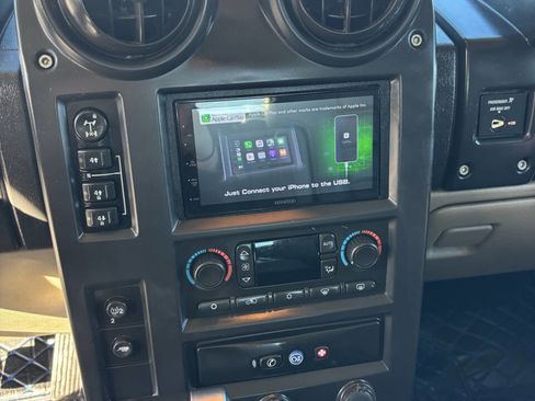 Used 2007 HUMMER H2 SUT w/ Chrome Appearance Package image 12