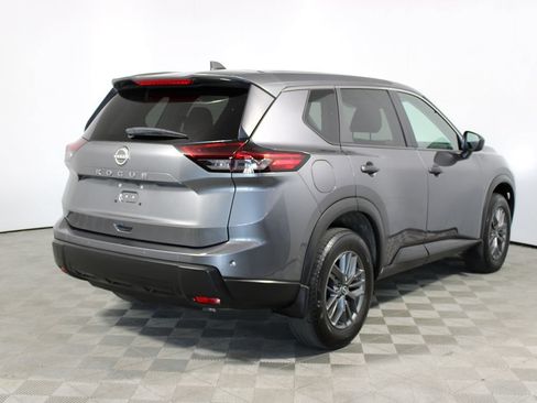 Used 2024 Nissan Rogue S FWD image 28