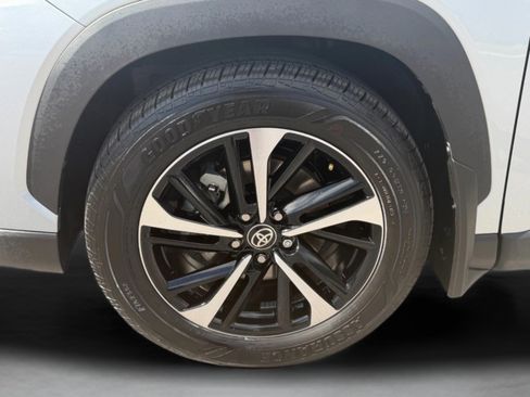 Used 2025 Toyota Corolla Cross AWD Hybrid w/ Convenience Package image 40
