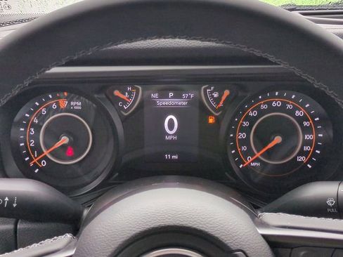 New 2025 Jeep Gladiator Sport AWD/4WD image 26