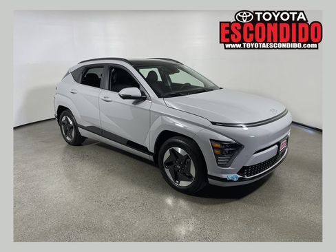 Used 2025 Hyundai Kona Limited FWD image 1