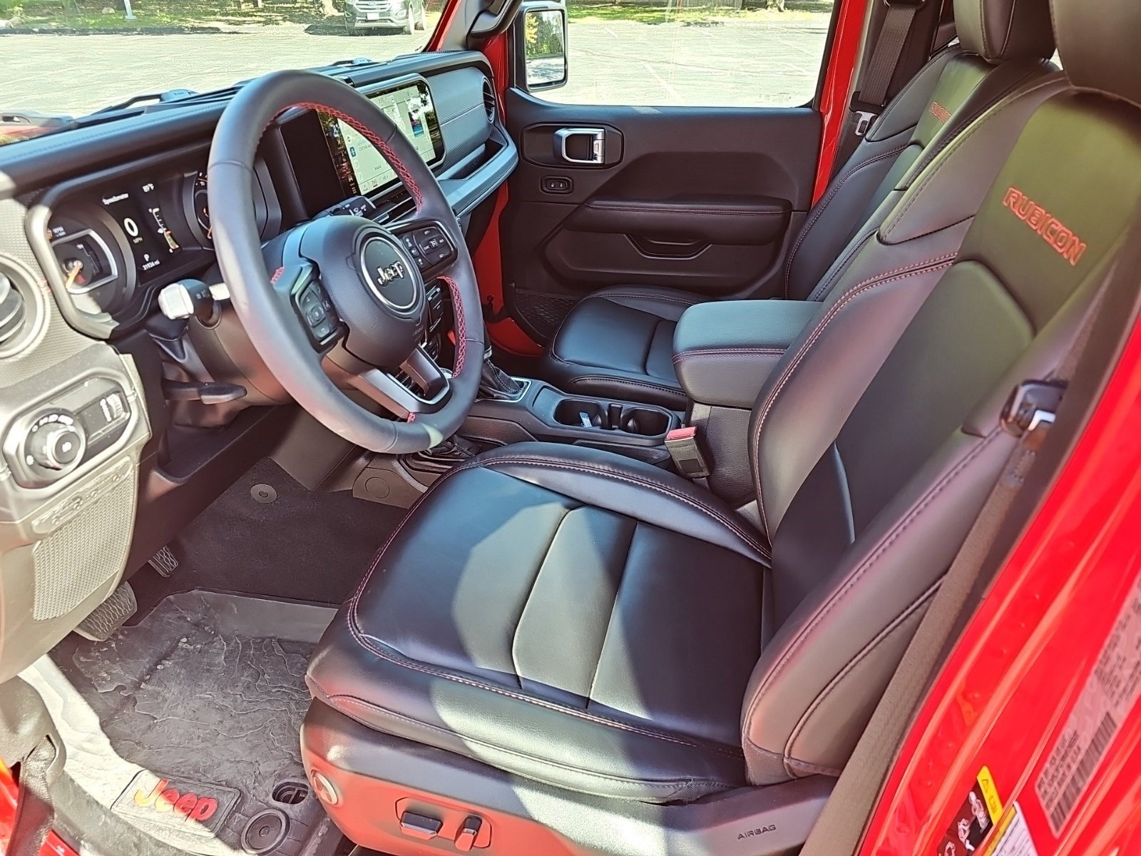 Used 2024 Jeep Wrangler Unlimited Rubicon AWD/4WD image 18