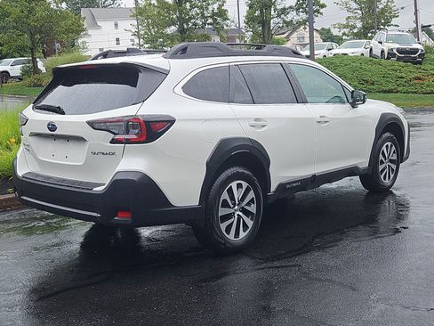 Certified 2025 Subaru Outback Premium AWD/4WD image 2