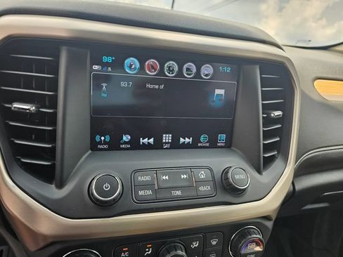 Used 2019 GMC Acadia Denali w/ Technology Package FWD image 29