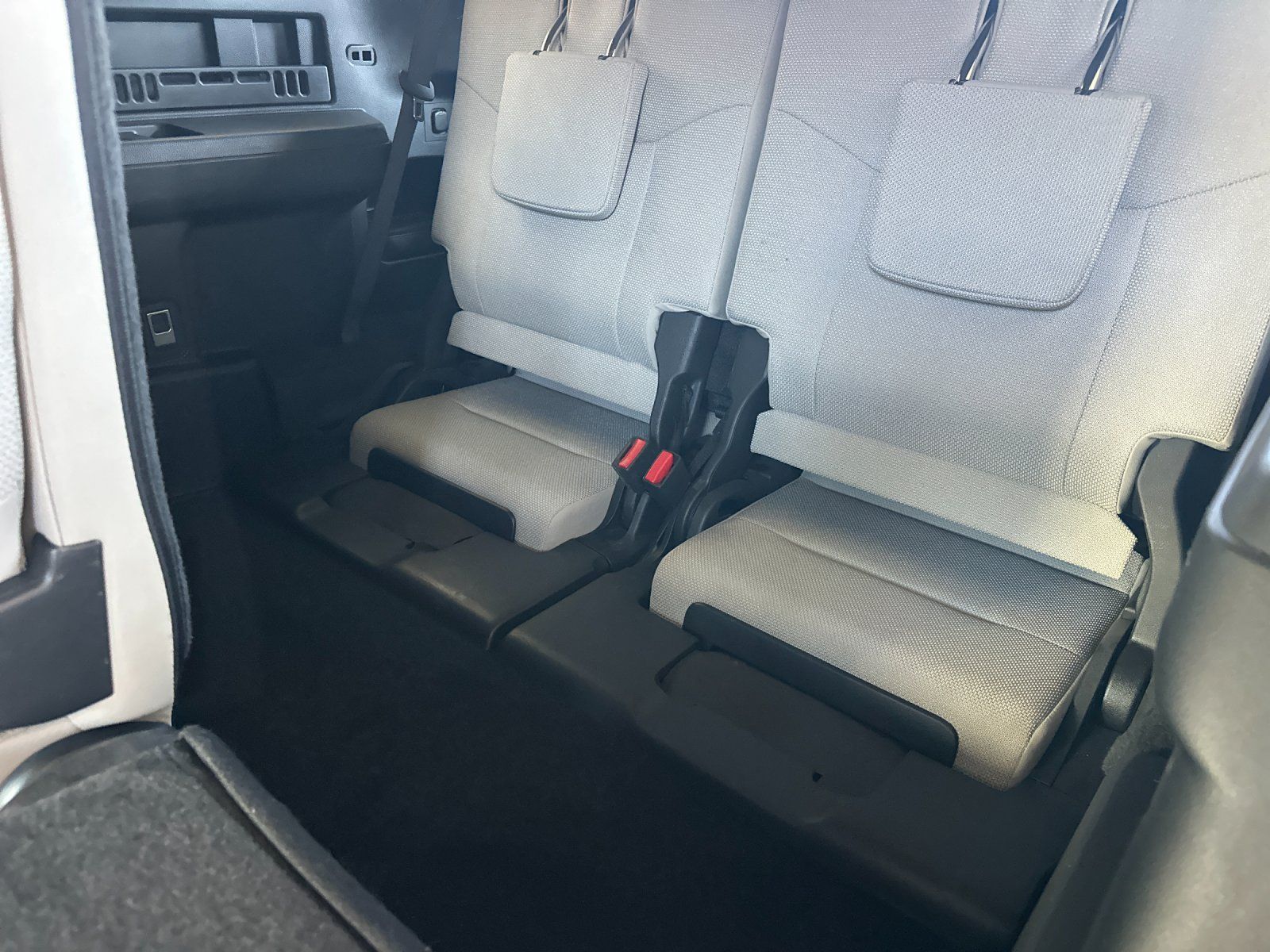 Used 2025 Toyota 4Runner SR5 AWD/4WD image 14