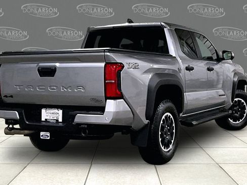 Used 2024 Toyota Tacoma TRD Off-Road w/ TRD Off Road Premium Package AWD/4WD image 7