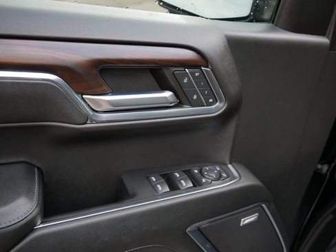 Used 2024 GMC Sierra 1500 SLT w/ SLT Premium Plus Package image 16