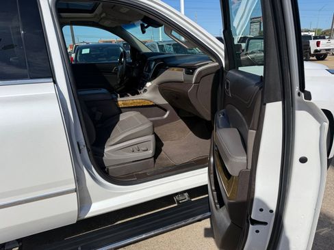 Used 2017 GMC Yukon Denali w/ Open Road Package image 8