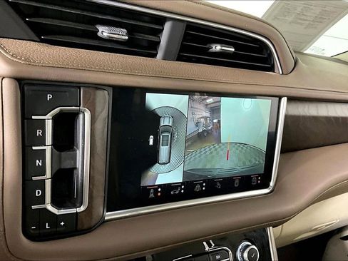 Certified 2024 GMC Yukon Denali w/ Denali Reserve Package AWD/4WD image 12