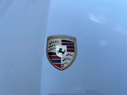 Used 2015 Porsche Cayenne Diesel AWD/4WD image 43