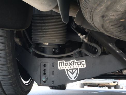 Used 2021 Cadillac Escalade Premium Luxury w/ Driver Assist Tech Package image 9